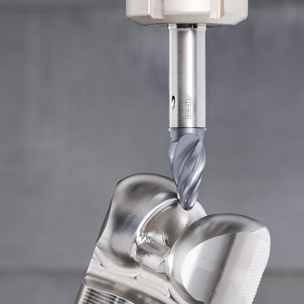 Superalloy machining